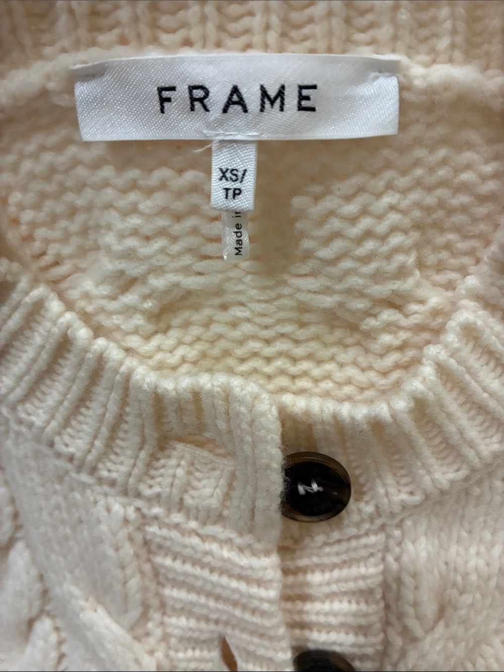 FRAME Marino Wool Cable Knit Cropped Cardigan - Picture 6 of 9